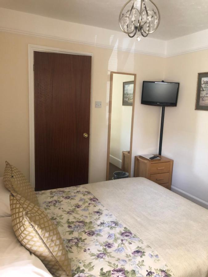 Auplands En-Suite Rooms Lymington Exterior photo